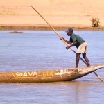 Piroga sul fiume Tsiribihina